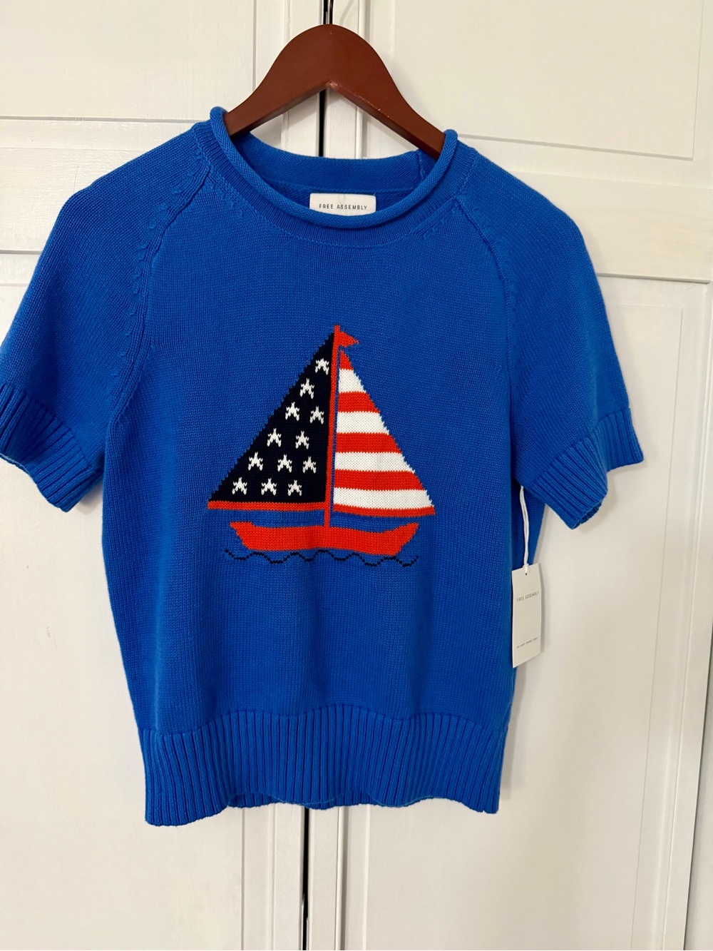 Free Assembly Women’s Bright Blue Sailboat Knit sweater